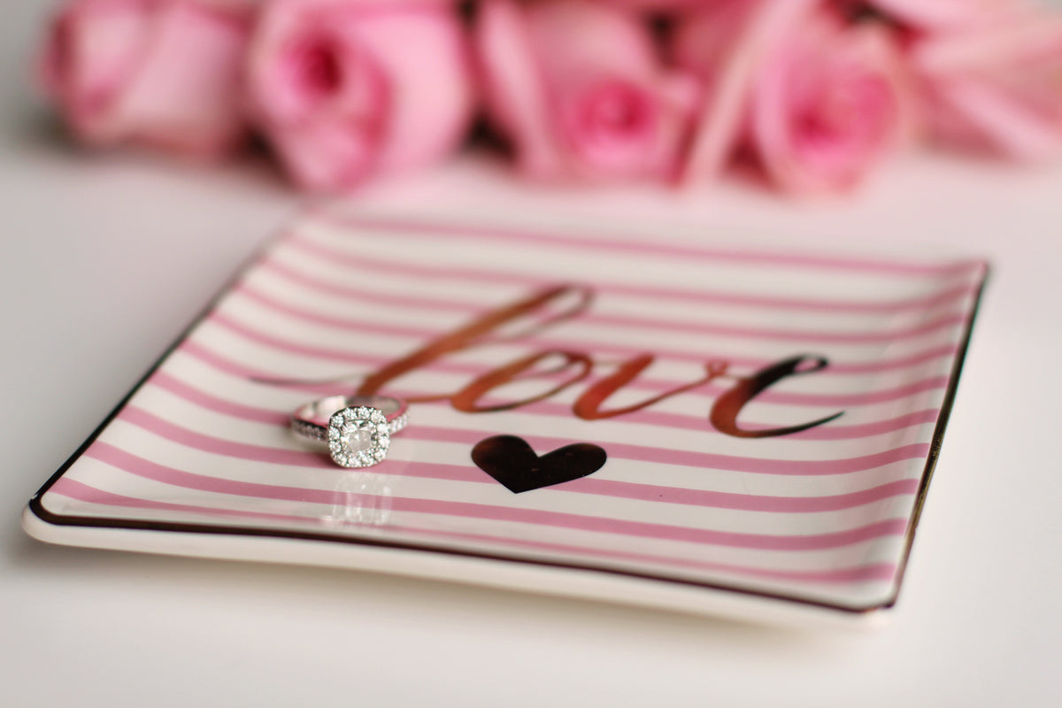 Newly Engaged? We Have 7 Tips For You